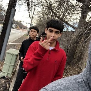 Meet your Posher, Cesar